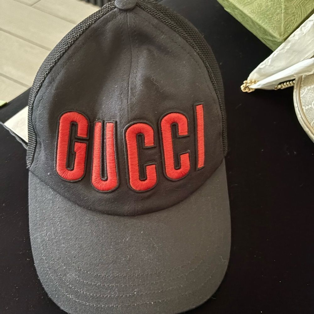 Brand new with box unisex Gucci Black and Red  Cap size m 58 cm - Picture 4 of 6